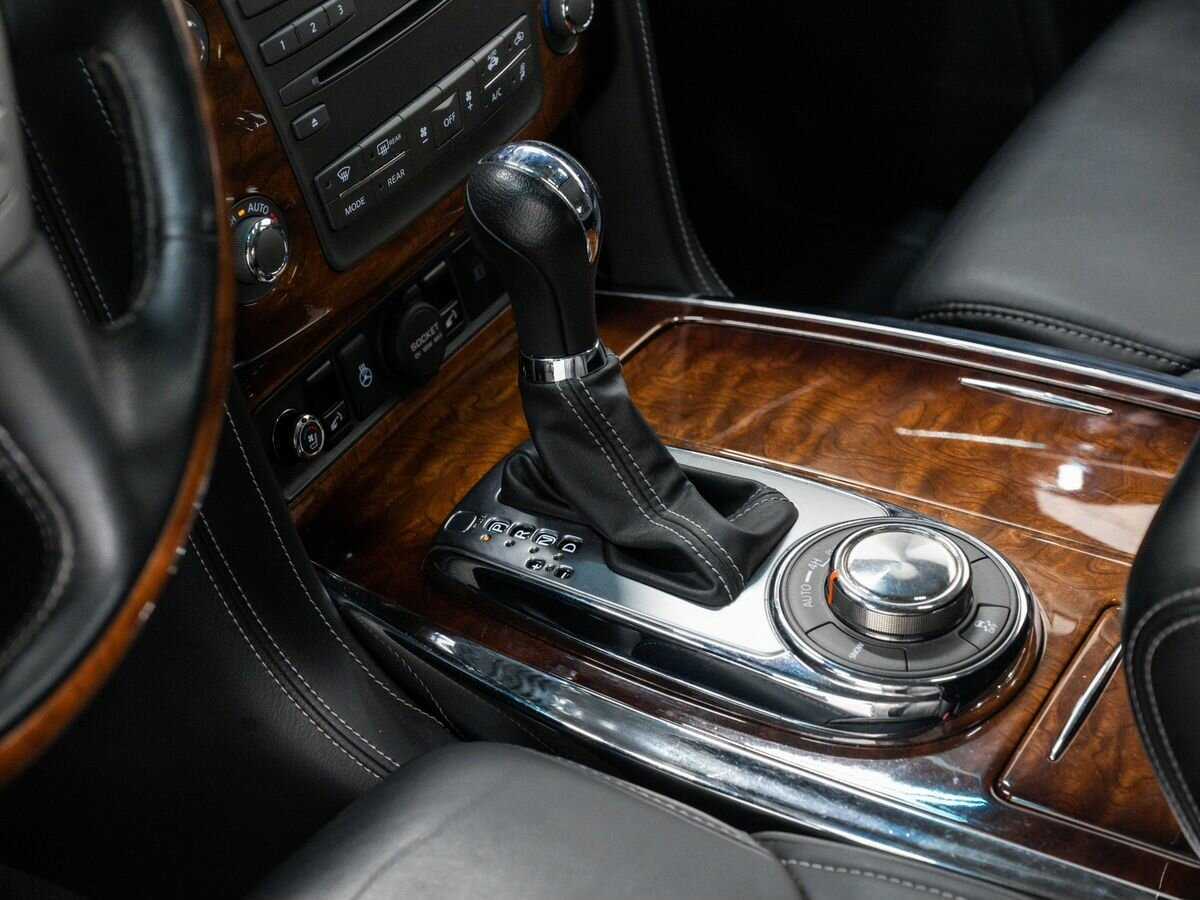 Infiniti QX80 2017 года с пробегом. Фото: #20