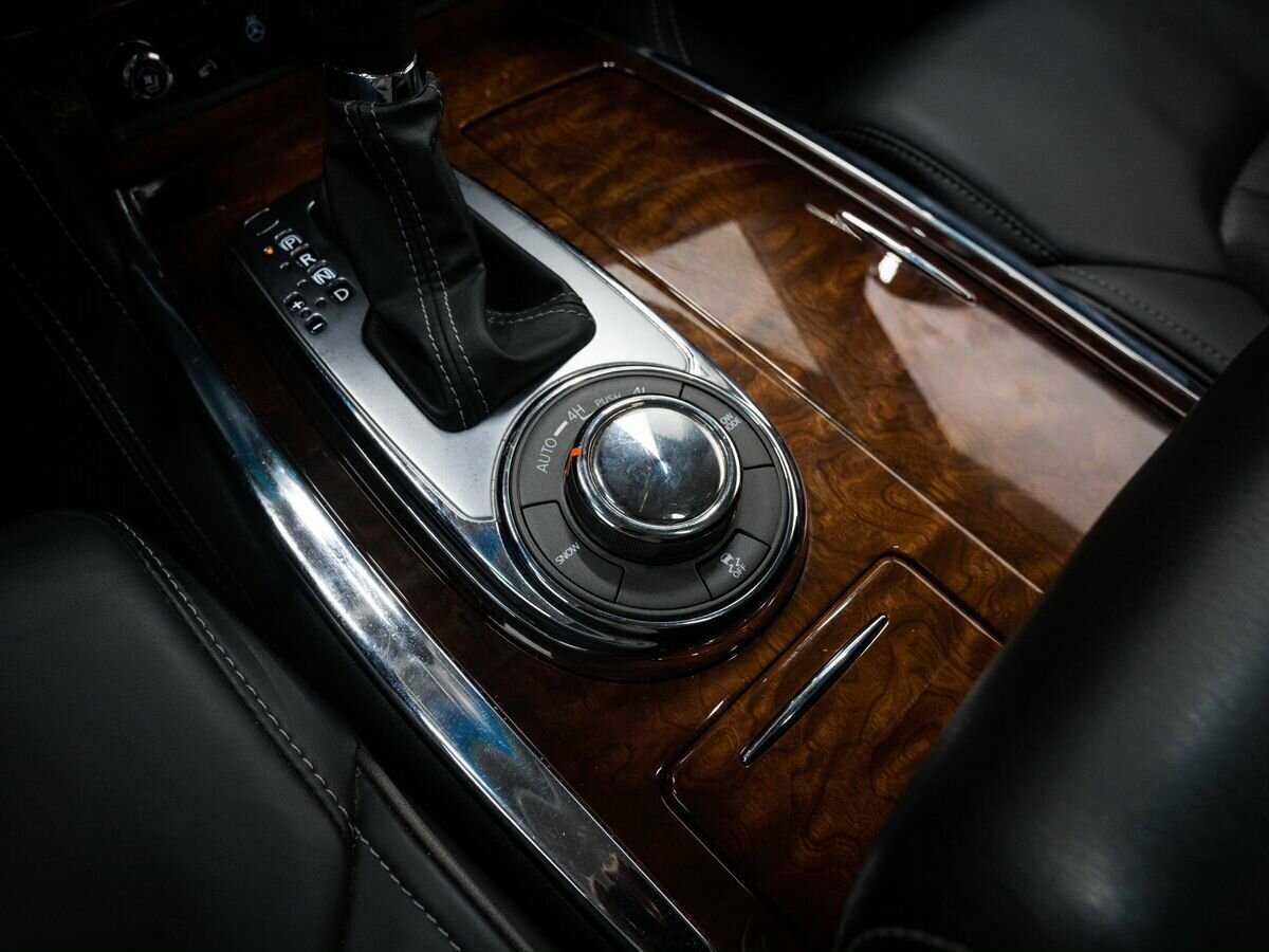 Infiniti QX80 2017 года с пробегом. Фото: #23