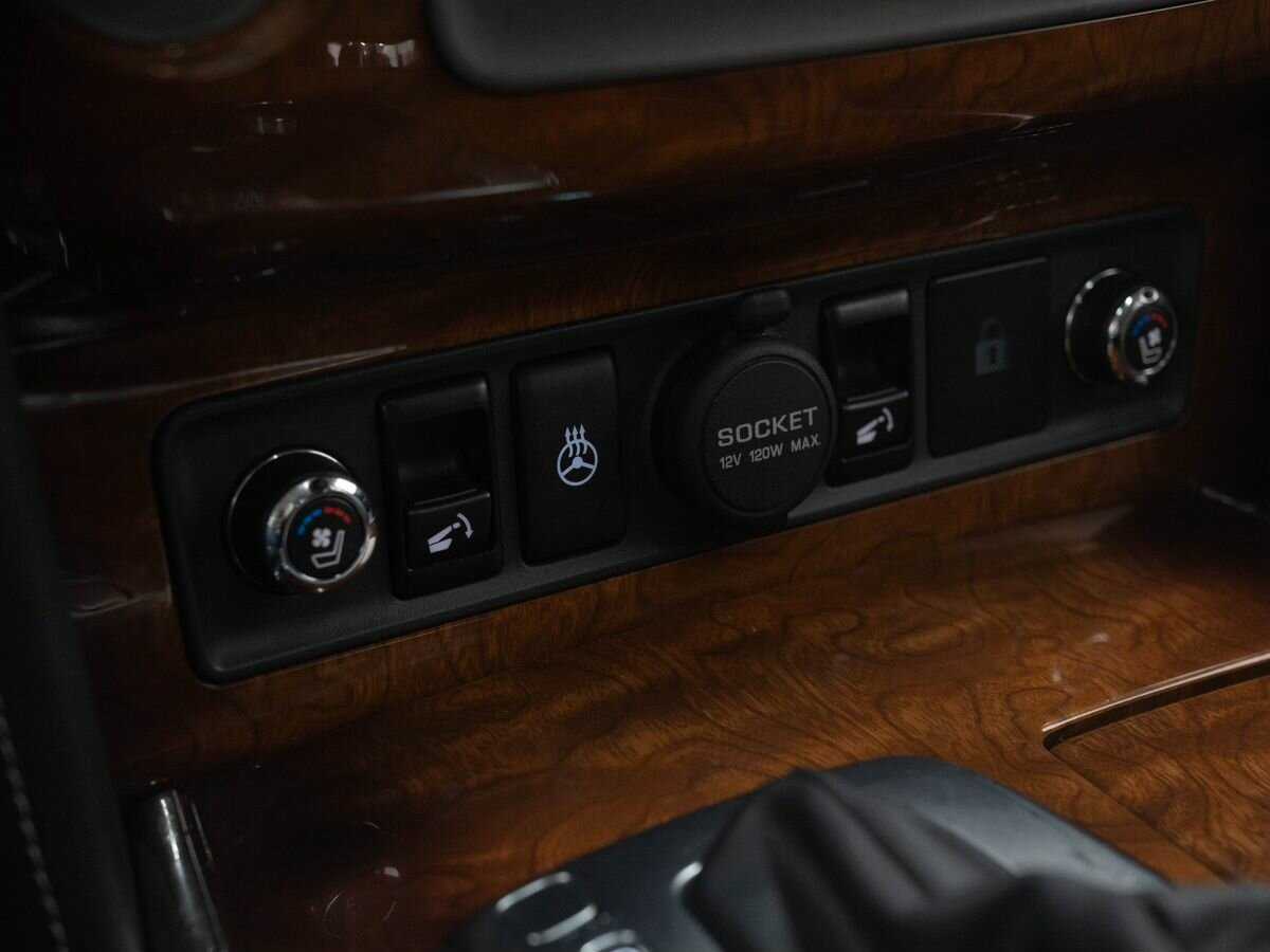 Infiniti QX80 2017 года с пробегом. Фото: #24