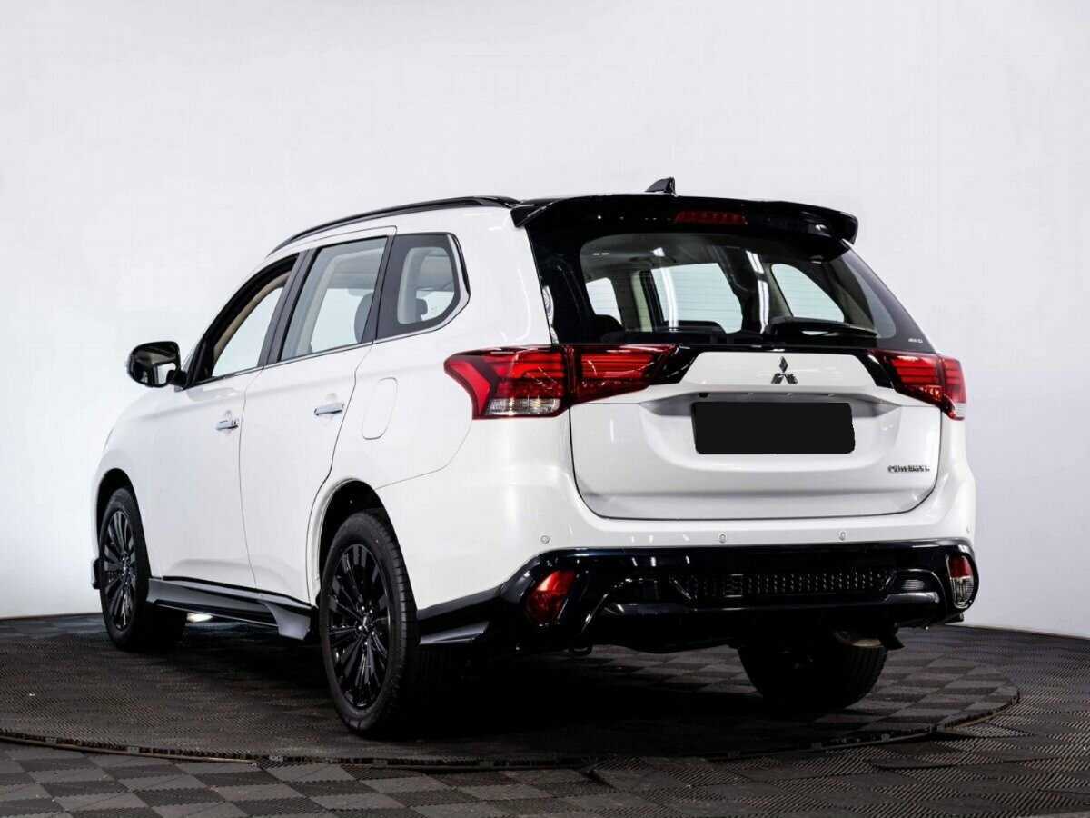 Mitsubishi Outlander 2022 года с пробегом. Фото: #3