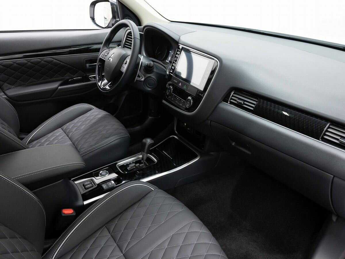 Mitsubishi Outlander 2022 года с пробегом. Фото: #13