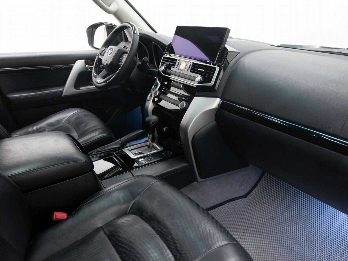 Toyota Land Cruiser 2013 года с пробегом. Фото: #13