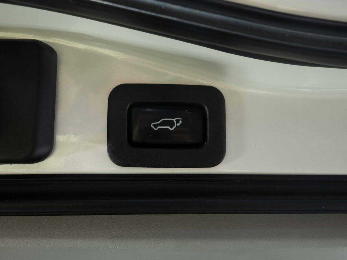 Toyota Land Cruiser 2013 года с пробегом. Фото: #31