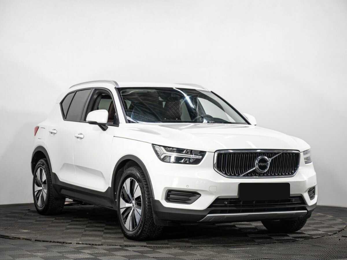 Volvo XC40 2020 года с пробегом. Фото: #2