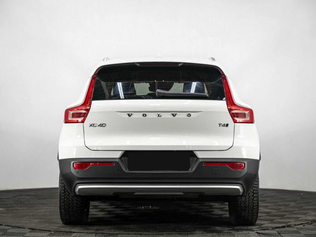 Volvo XC40 2020 года с пробегом. Фото: #4