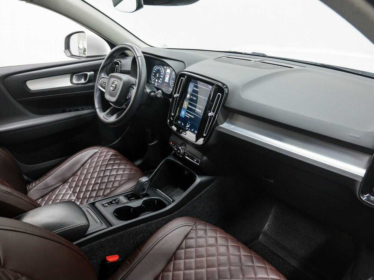 Volvo XC40 2020 года с пробегом. Фото: #7