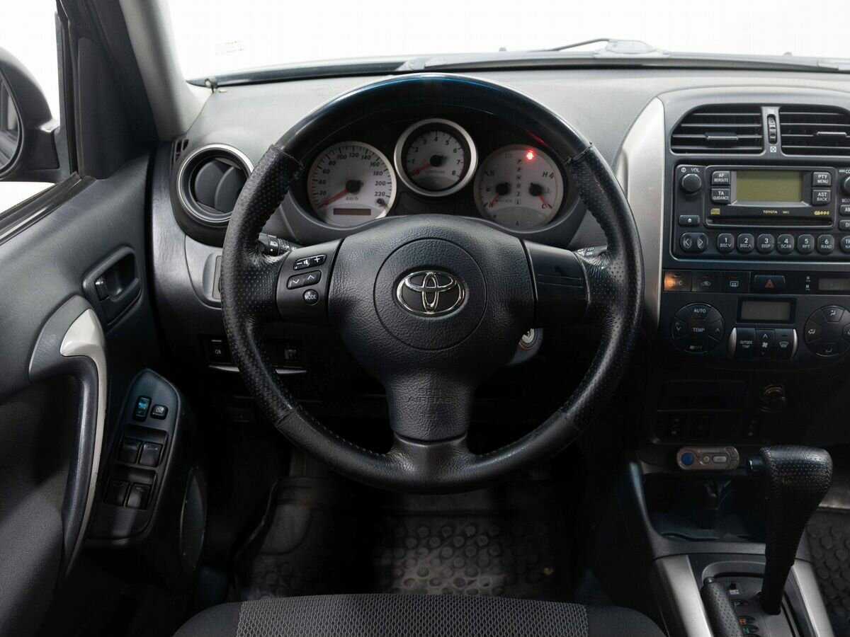 Toyota RAV4 2004 года с пробегом. Фото: #11