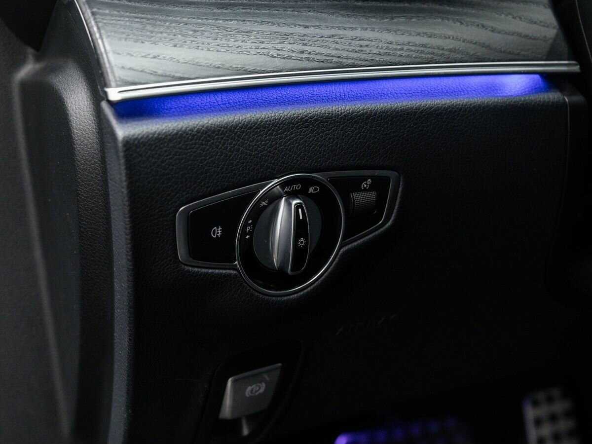 Mercedes-Benz E-Класс 2021 года с пробегом. Фото: #15