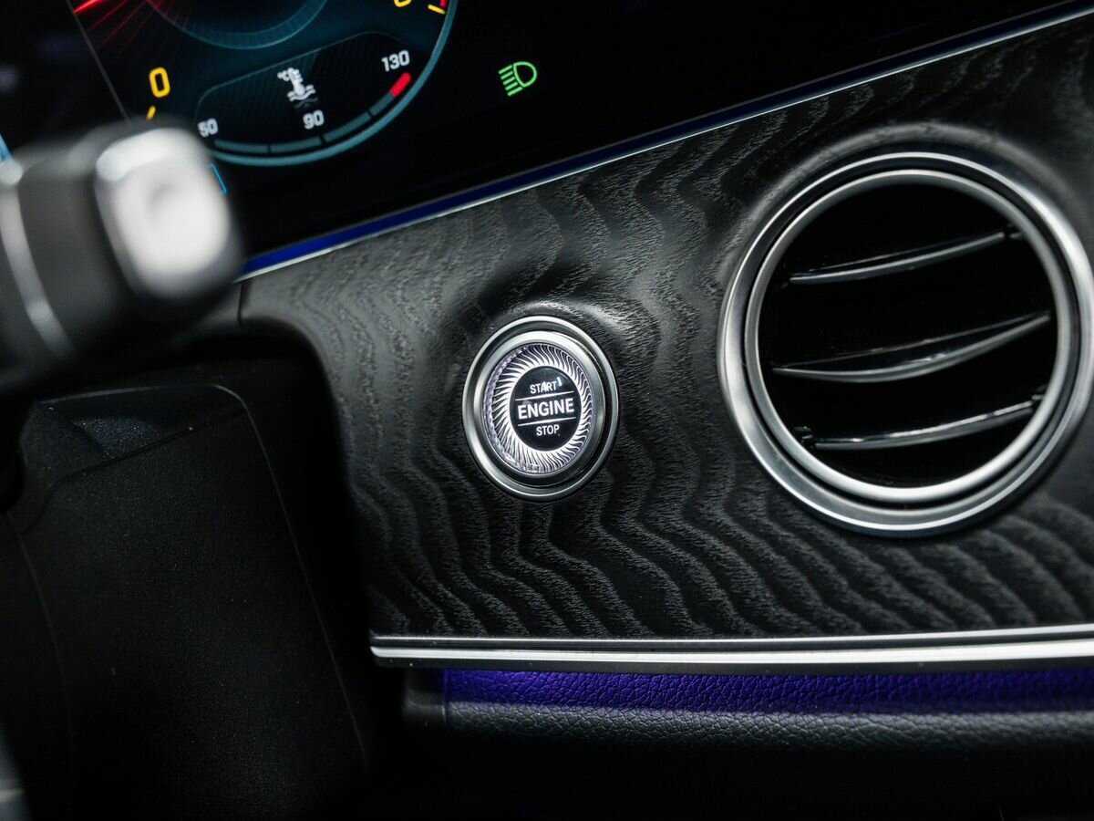 Mercedes-Benz E-Класс 2021 года с пробегом. Фото: #20