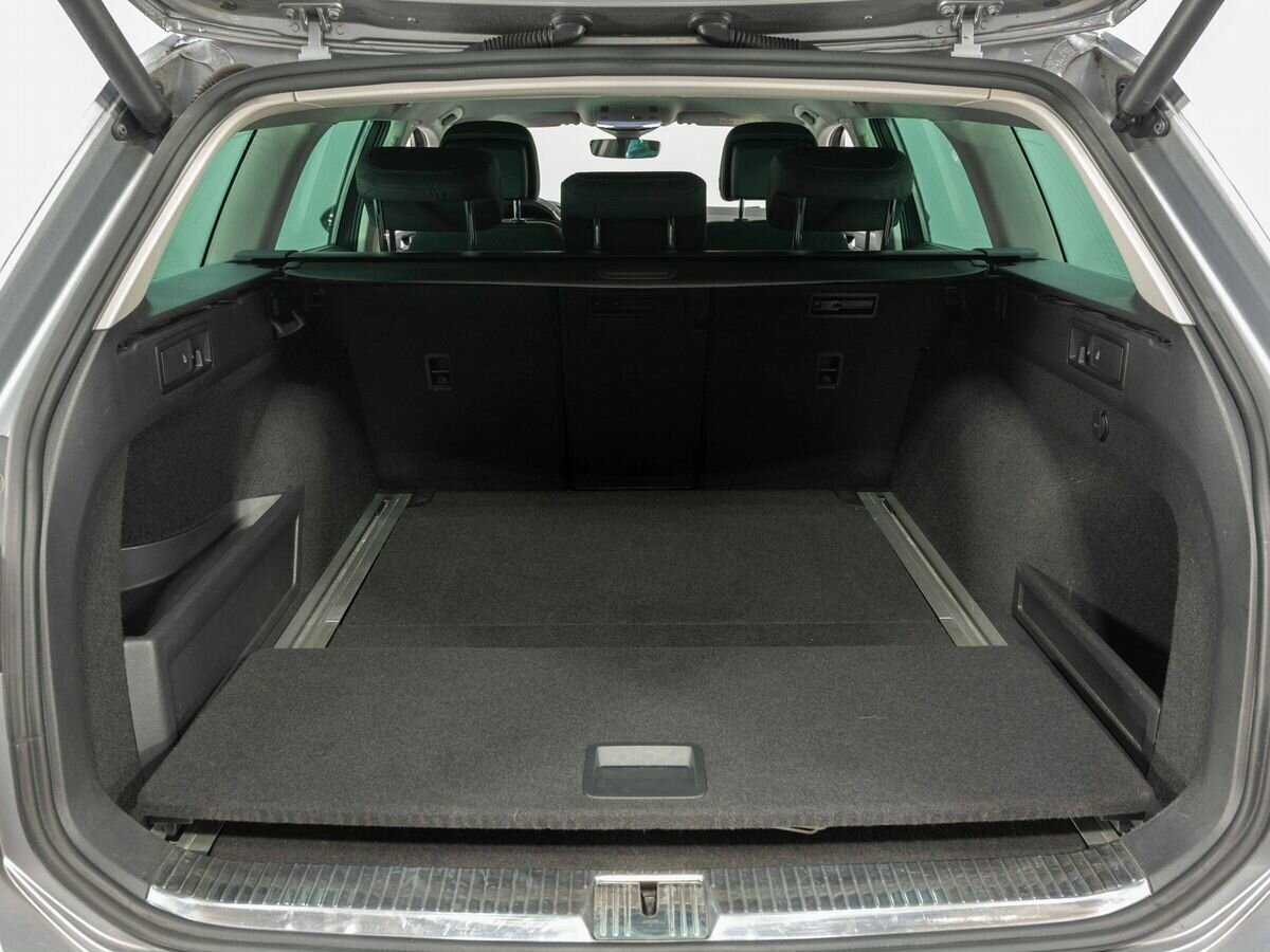 Volkswagen Passat 2020 года с пробегом. Фото: #23