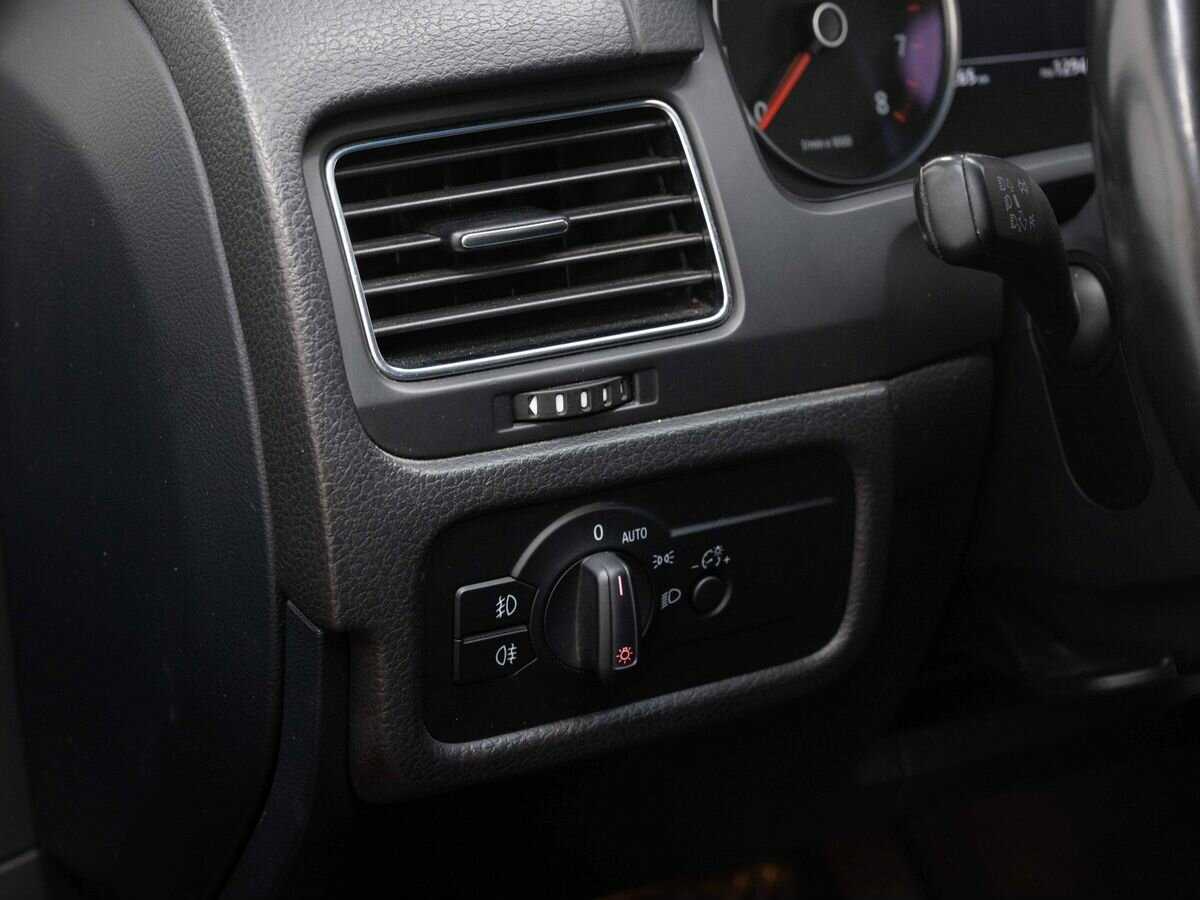 Volkswagen Touareg 2011 года с пробегом. Фото: #19