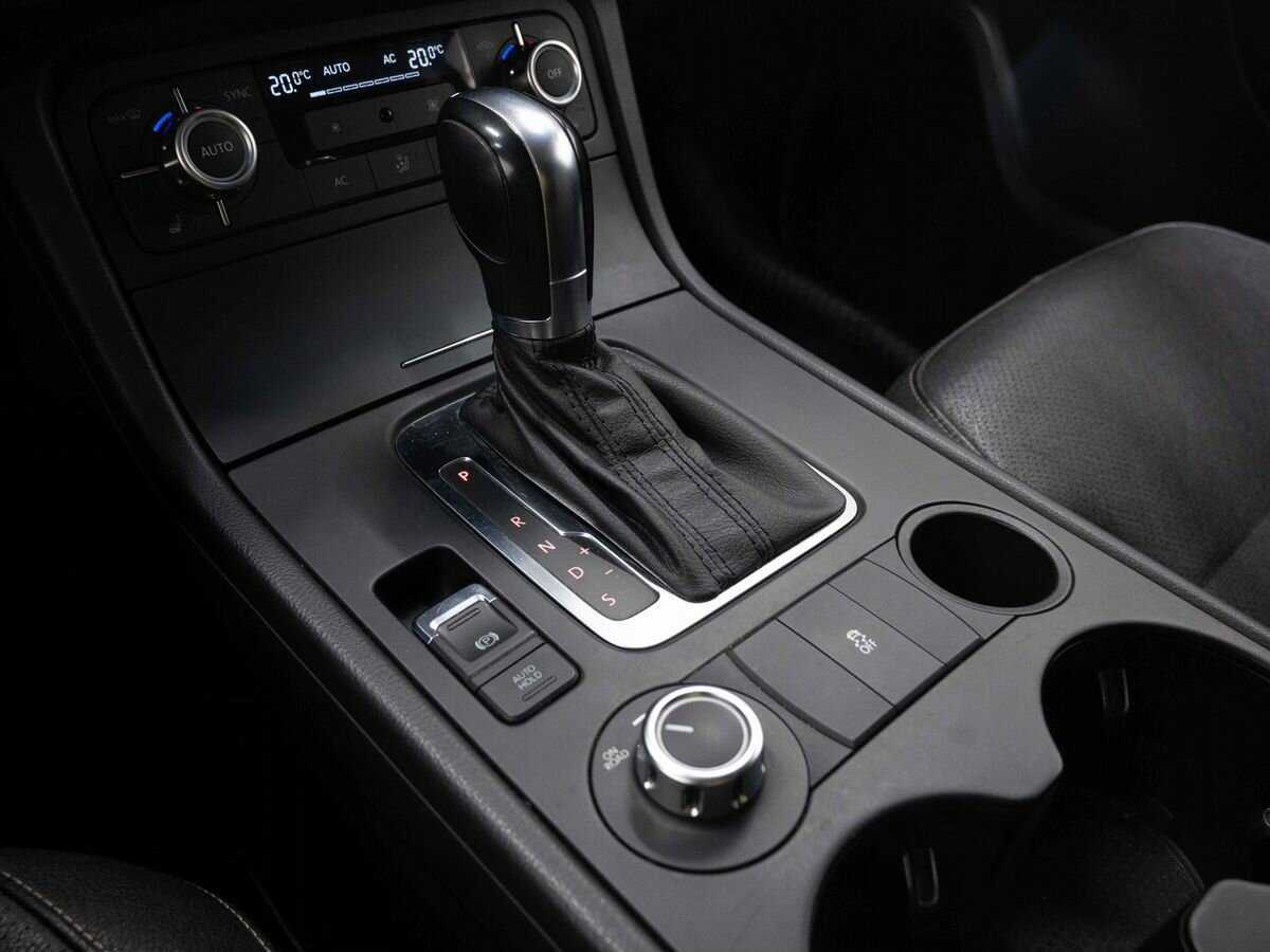 Volkswagen Touareg 2011 года с пробегом. Фото: #22