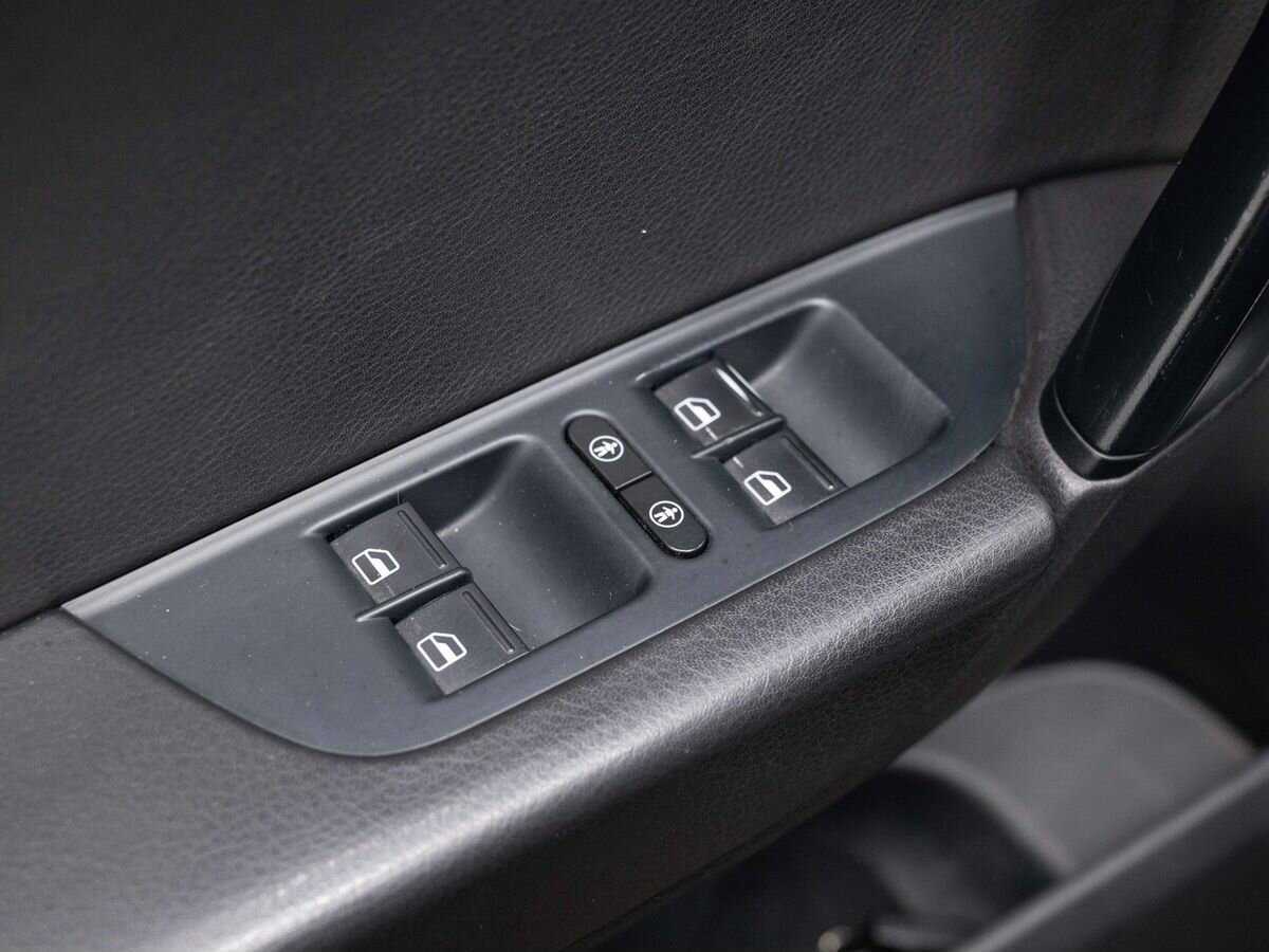 Volkswagen Touareg 2011 года с пробегом. Фото: #19