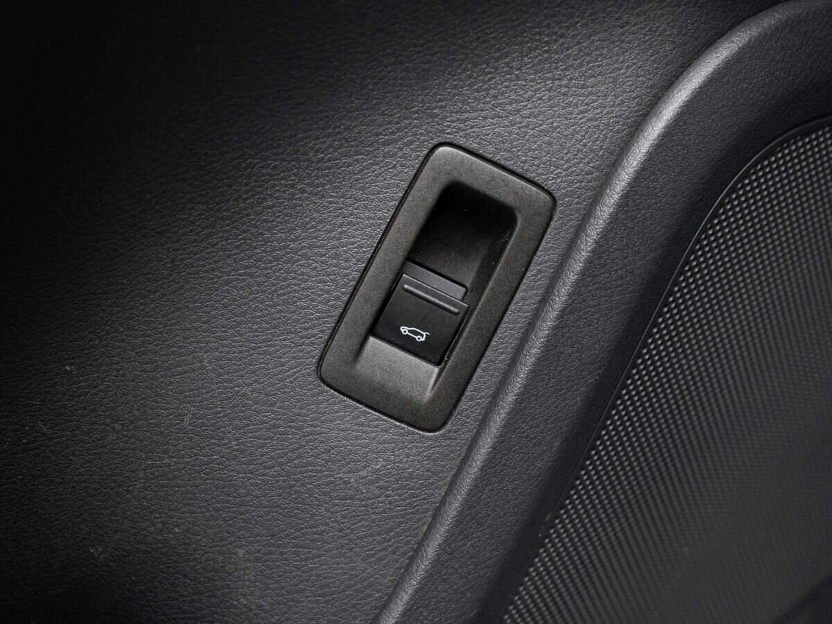 Volkswagen Touareg 2011 года с пробегом. Фото: #20