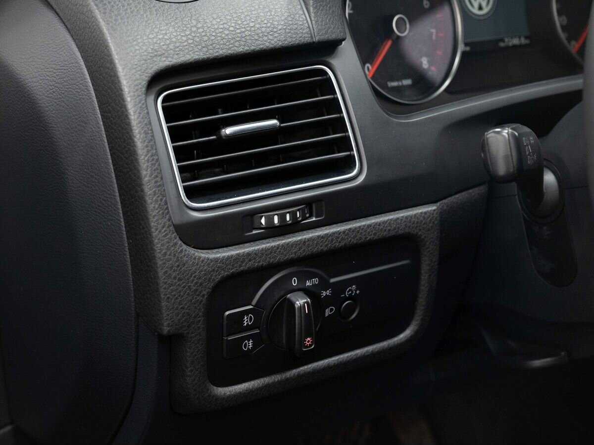 Volkswagen Touareg 2011 года с пробегом. Фото: #21