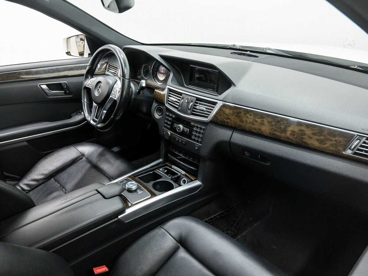 Mercedes-Benz E-Класс 2011 года с пробегом. Фото: #7