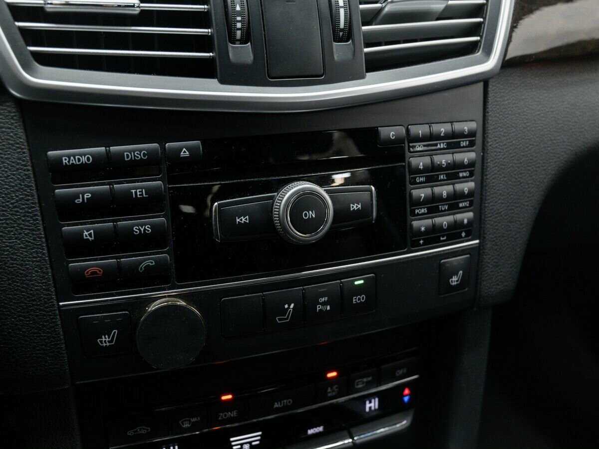 Mercedes-Benz E-Класс 2011 года с пробегом. Фото: #17