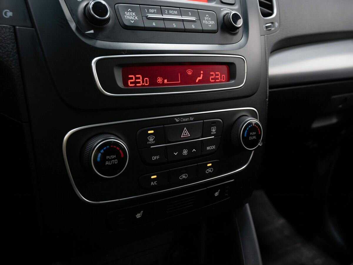 Б/У Киа Соренто 2014 года. Фото: #22