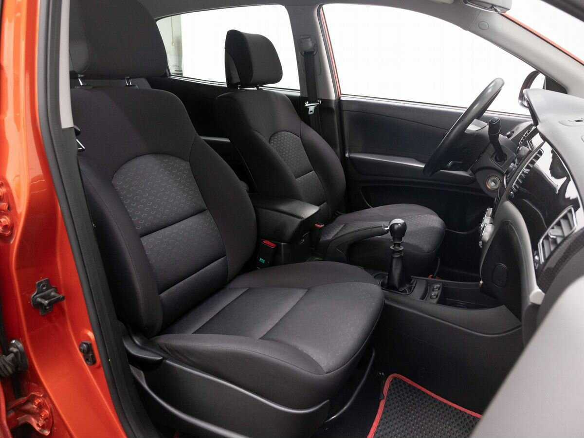 Б/У Сан-Ён Актион 2013 года. Фото: #13