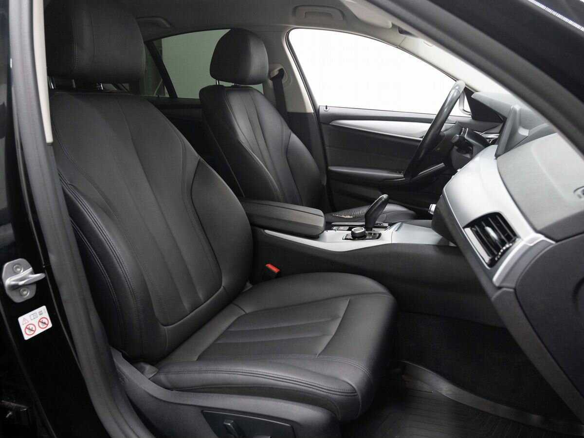 BMW 5 серии 2019 года с пробегом. Фото: #13