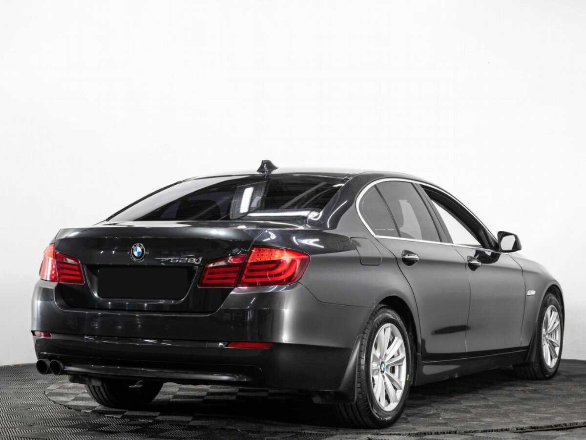 BMW 5 серии 2011 года с пробегом. Фото: #3