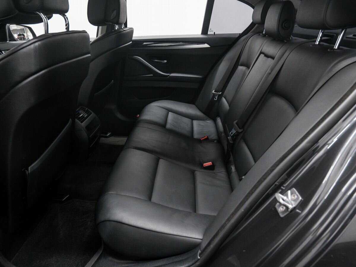 BMW 5 серии 2011 года с пробегом. Фото: #11