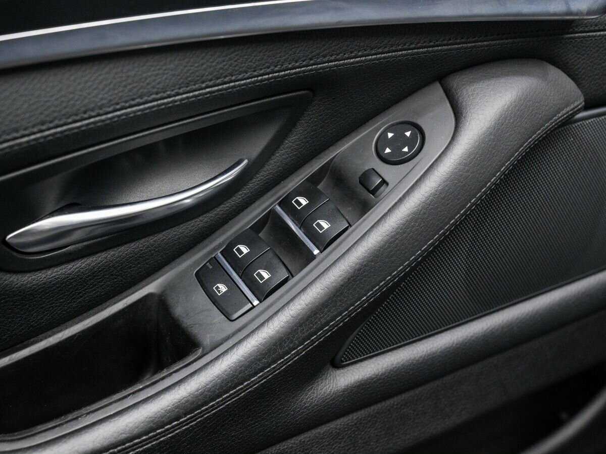 BMW 5 серии 2011 года с пробегом. Фото: #14