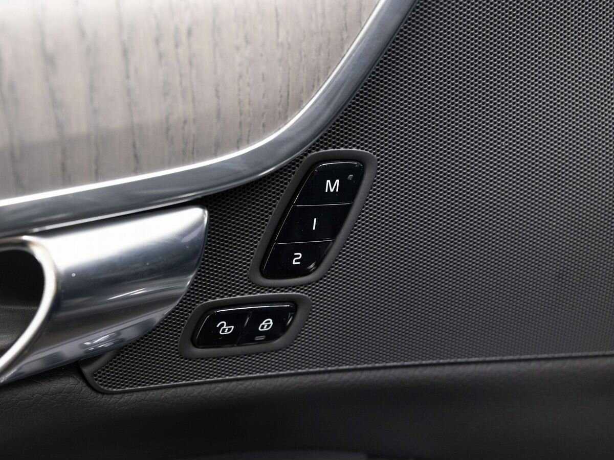 Volvo V90 Cross Country 2020 года с пробегом. Фото: #18