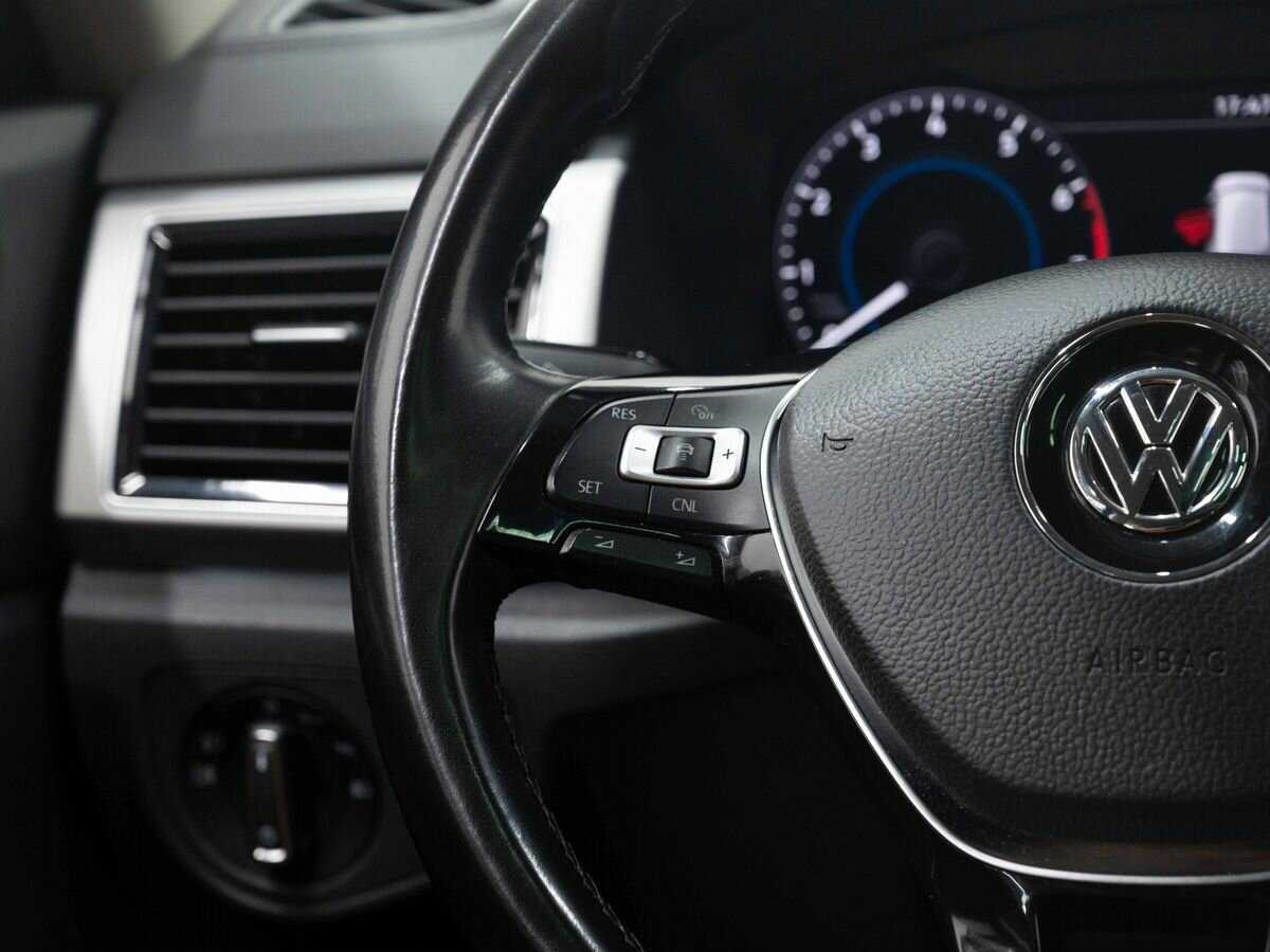 Volkswagen Teramont 2018 года с пробегом. Фото: #14