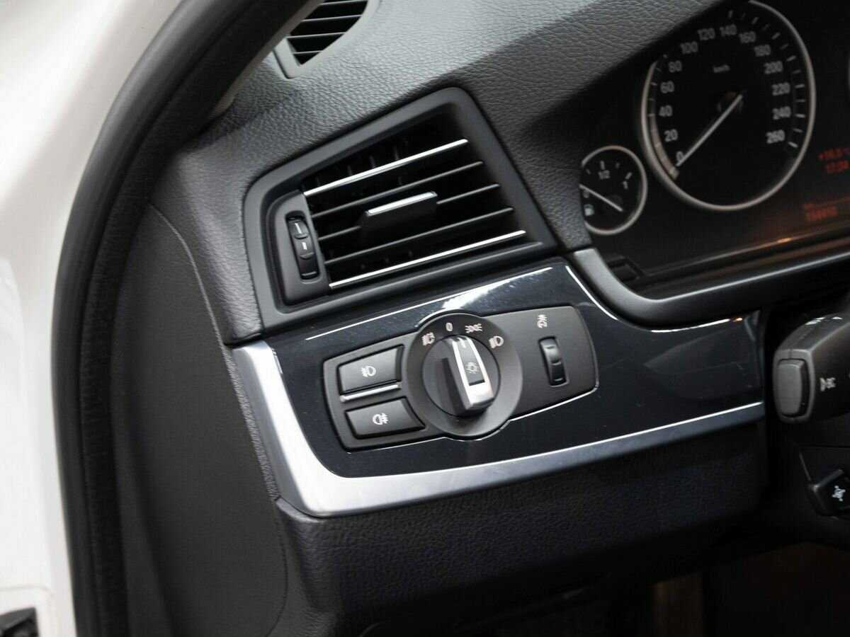 BMW 5 серии 2013 года с пробегом. Фото: #22