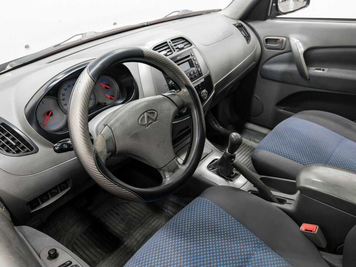 Chery Tiggo (T11) 2011 года с пробегом. Фото: #12