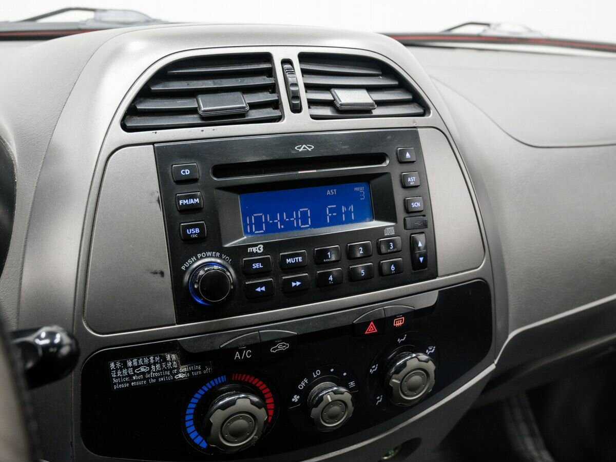 Chery Tiggo (T11) 2011 года с пробегом. Фото: #19