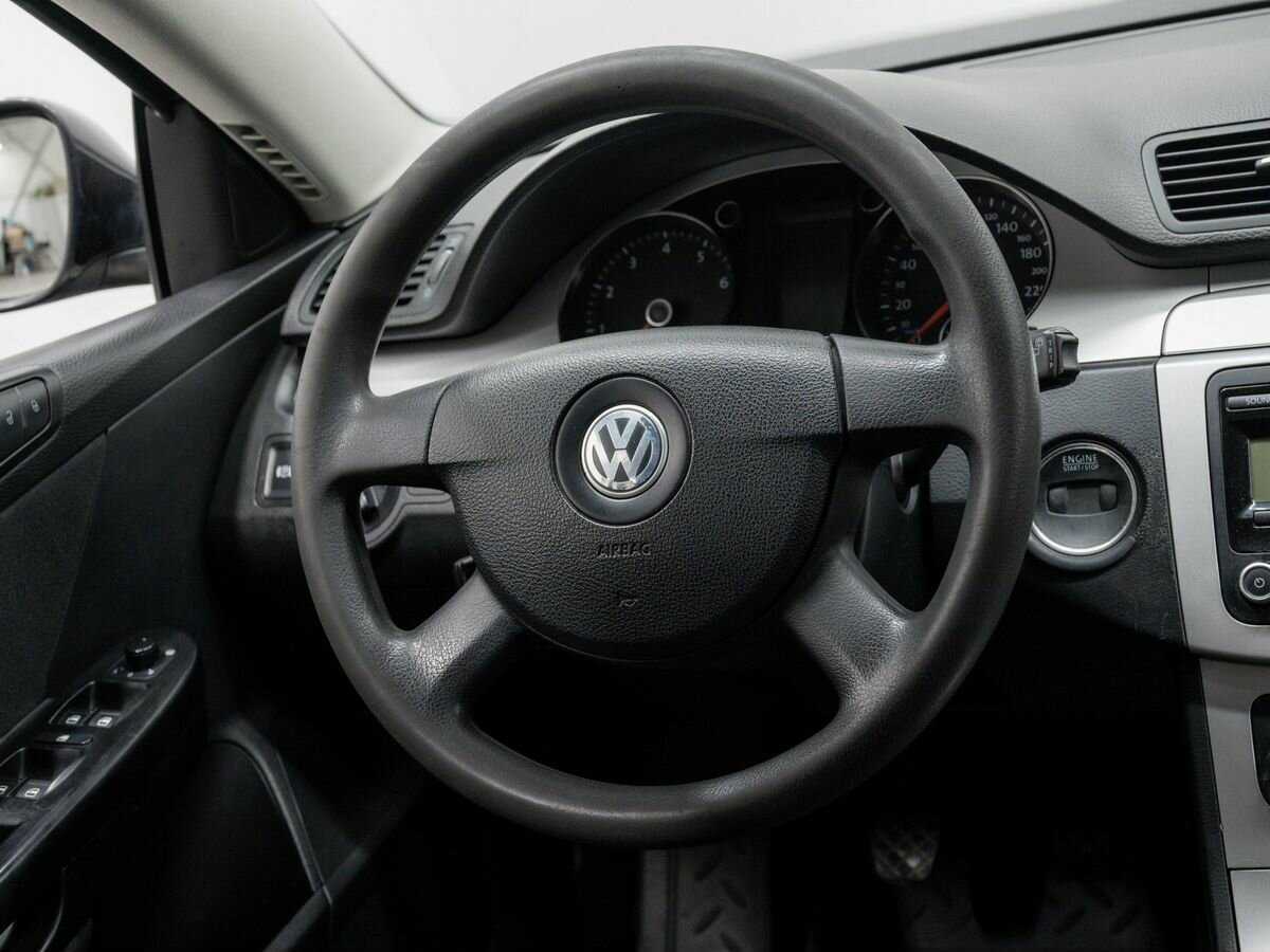 Volkswagen Passat 2010 года с пробегом. Фото: #10