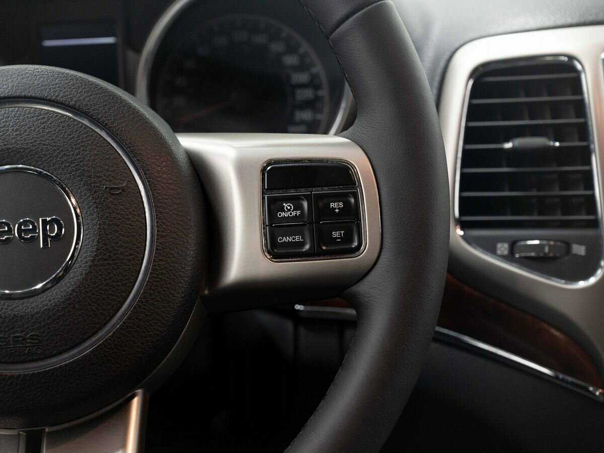 Jeep Grand Cherokee 2010 года с пробегом. Фото: #18