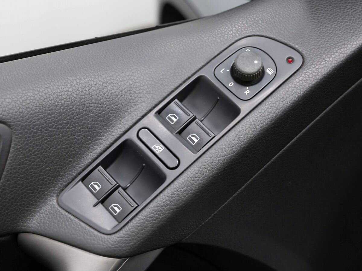 Volkswagen Tiguan 2009 года с пробегом. Фото: #14