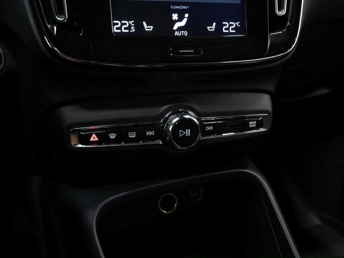 Volvo XC40 2018 года с пробегом. Фото: #23