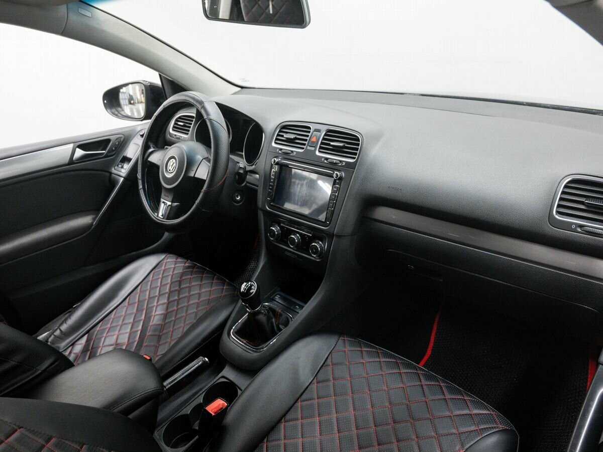 Volkswagen Golf 2009 года с пробегом. Фото: #7