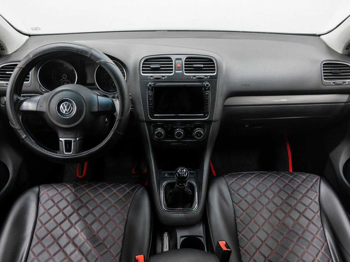 Volkswagen Golf 2009 года с пробегом. Фото: #10