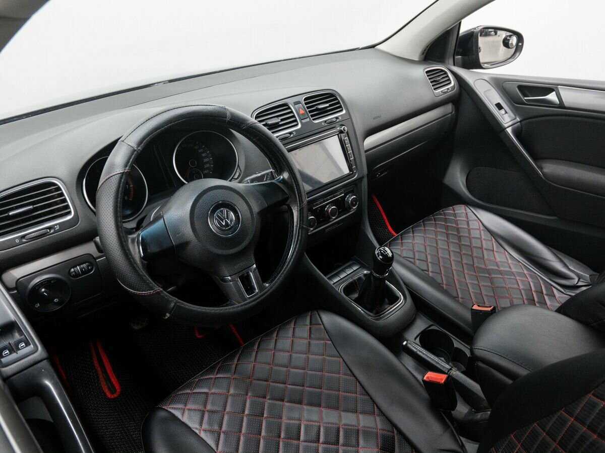 Volkswagen Golf 2009 года с пробегом. Фото: #12