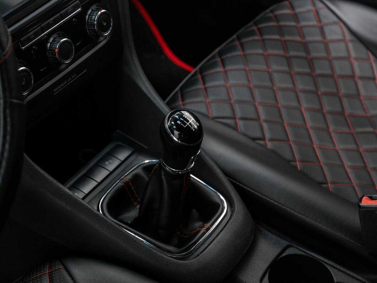 Volkswagen Golf 2009 года с пробегом. Фото: #16