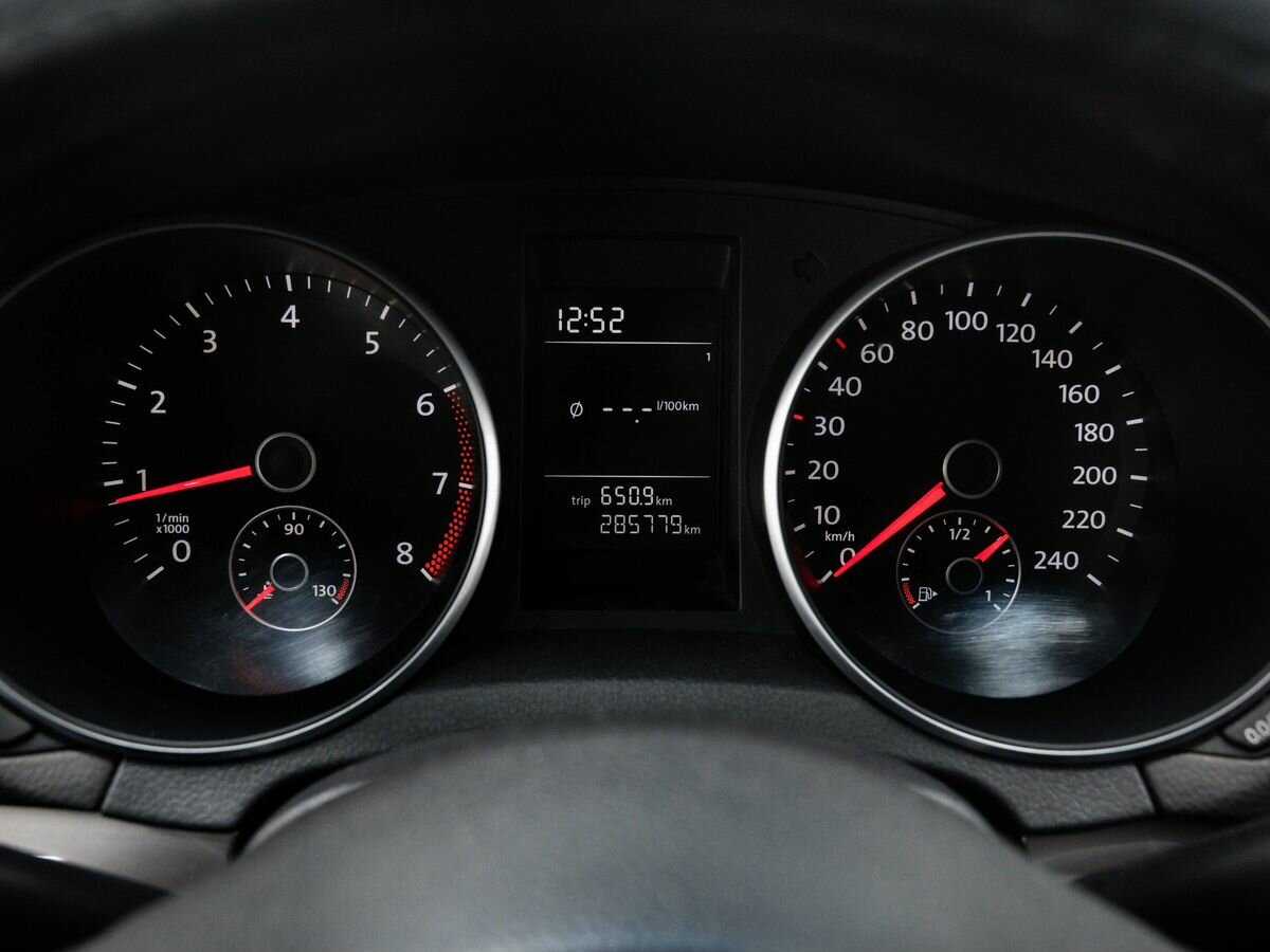 Volkswagen Golf 2009 года с пробегом. Фото: #19