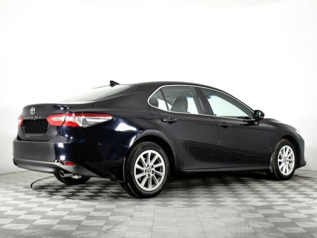 Toyota Camry 2021 года с пробегом. Фото: #4
