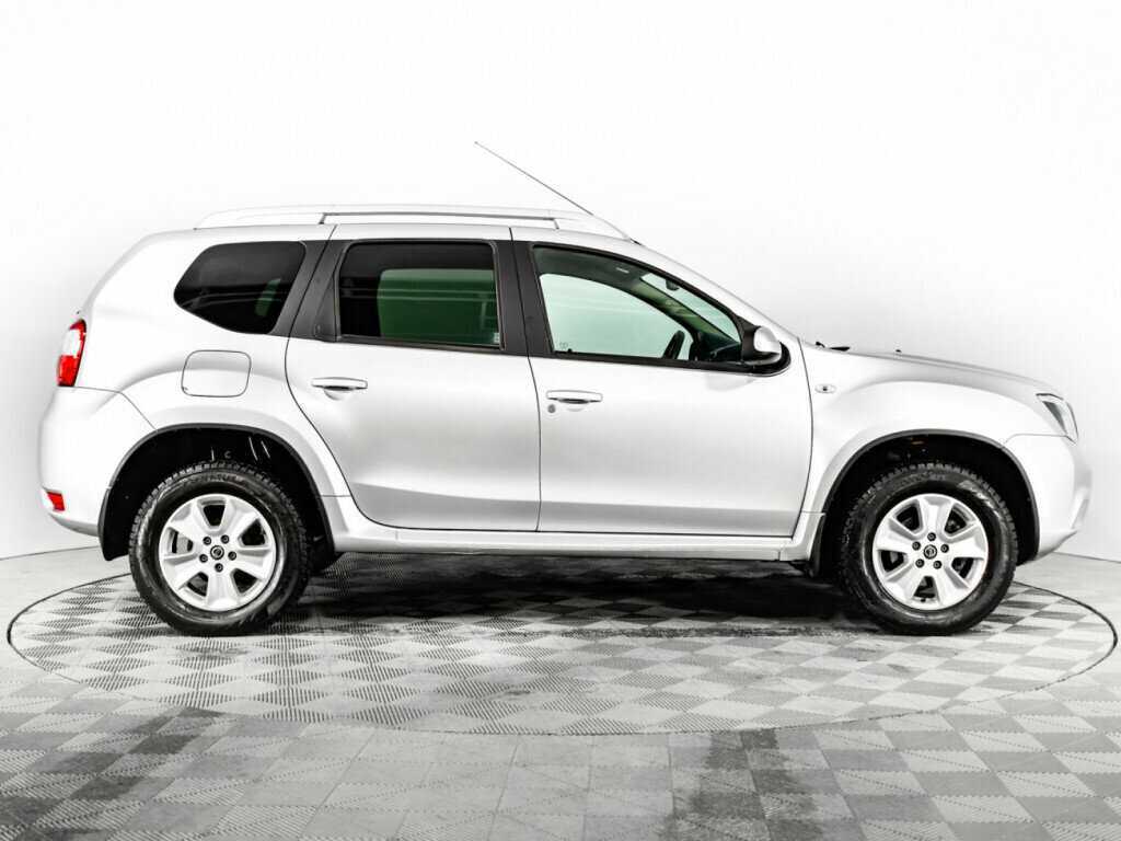 Б/У Ниссан Террано 2021 года. Фото: #3