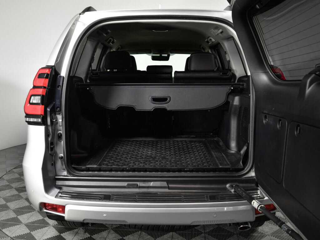 Toyota Land Cruiser Prado 2018 года с пробегом. Фото: #13