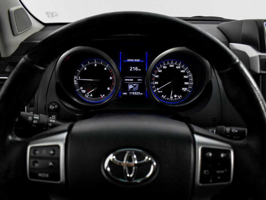 Toyota Land Cruiser Prado 2017 года с пробегом. Фото: #10