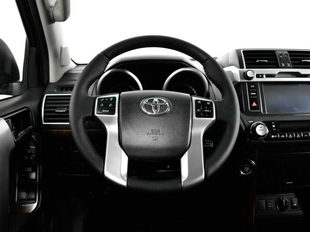 Toyota Land Cruiser Prado 2017 года с пробегом. Фото: #13