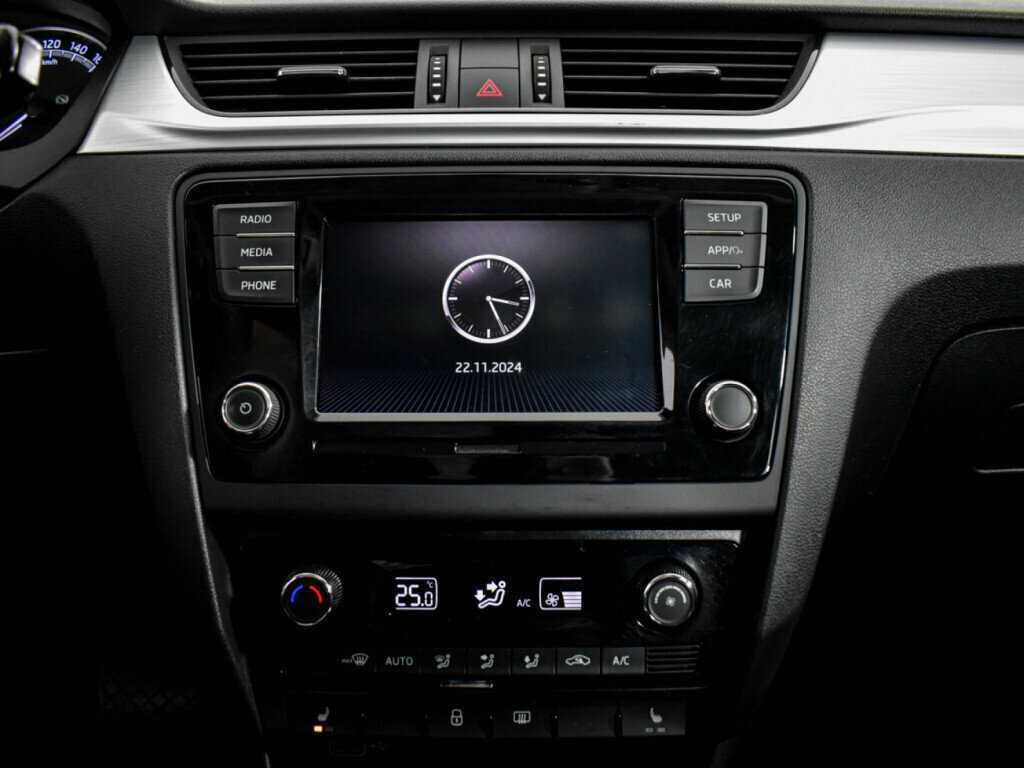 Б/У Шкода Рапид 2018 года. Фото: #12