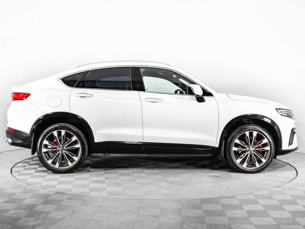 Geely Tugella 2023 года с пробегом. Фото: #3