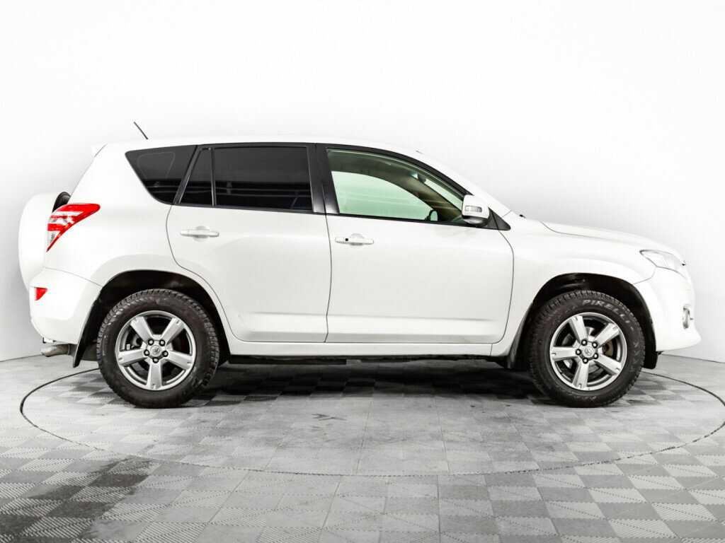 Toyota RAV4 2010 года с пробегом. Фото: #3