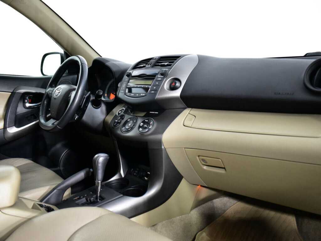Toyota RAV4 2010 года с пробегом. Фото: #8